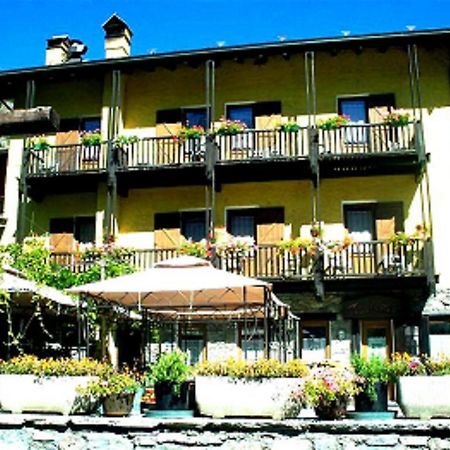 Hotel Veneriaz Nus Eksteriør billede