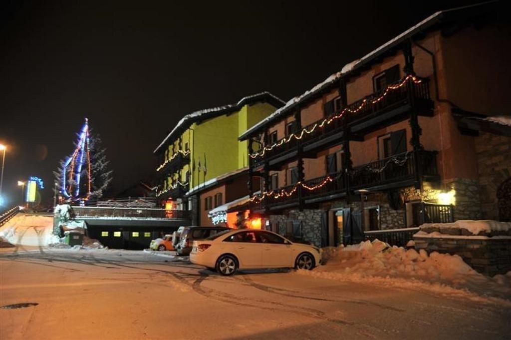 Hotel Veneriaz Nus Eksteriør billede